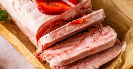Nie piekę, nie gotuję, a deser znika w mgnieniu oka. To semifreddo to hit lata