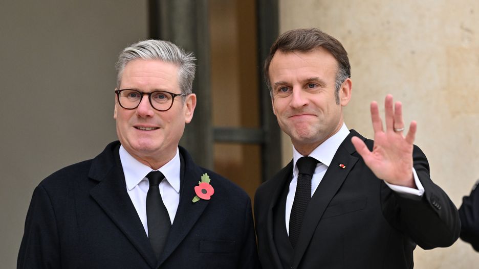 PARIS, FRANCE - NOVEMBER 11: French President Emmanuel Macron (R) and British Prime Minister Keir Starmer (L) pose to photographers as they meet at the Elysee Palace in Paris, France on November 11, 2024. Ahead of their meeting as part of the commemorations marking the 106th anniversary of the November 11, 1918, Armistice, ending World War I (WWI). (Photo by Mustafa Yalcin/Anadolu via Getty Images)