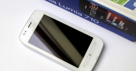 Nokia Lumia 710 – tańszy nie znaczy gorszy [test]