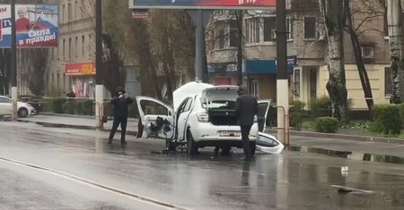 Samochód kolaboranta wysadzony w powietrze na ulicy okupowanego Melitopola
