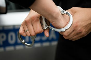 Policjant z Łukowa szedł na służbę, zatrzymał poszukiwanego listem gończym 34-latka
