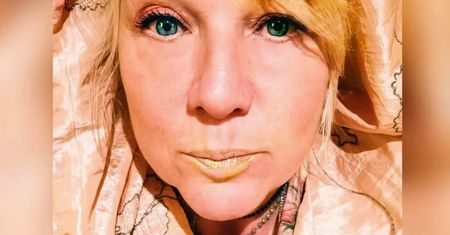 Agnieszka Nowinska maluje deszczem i oddechem. "Taką wybrałam podróż w głąb siebie"