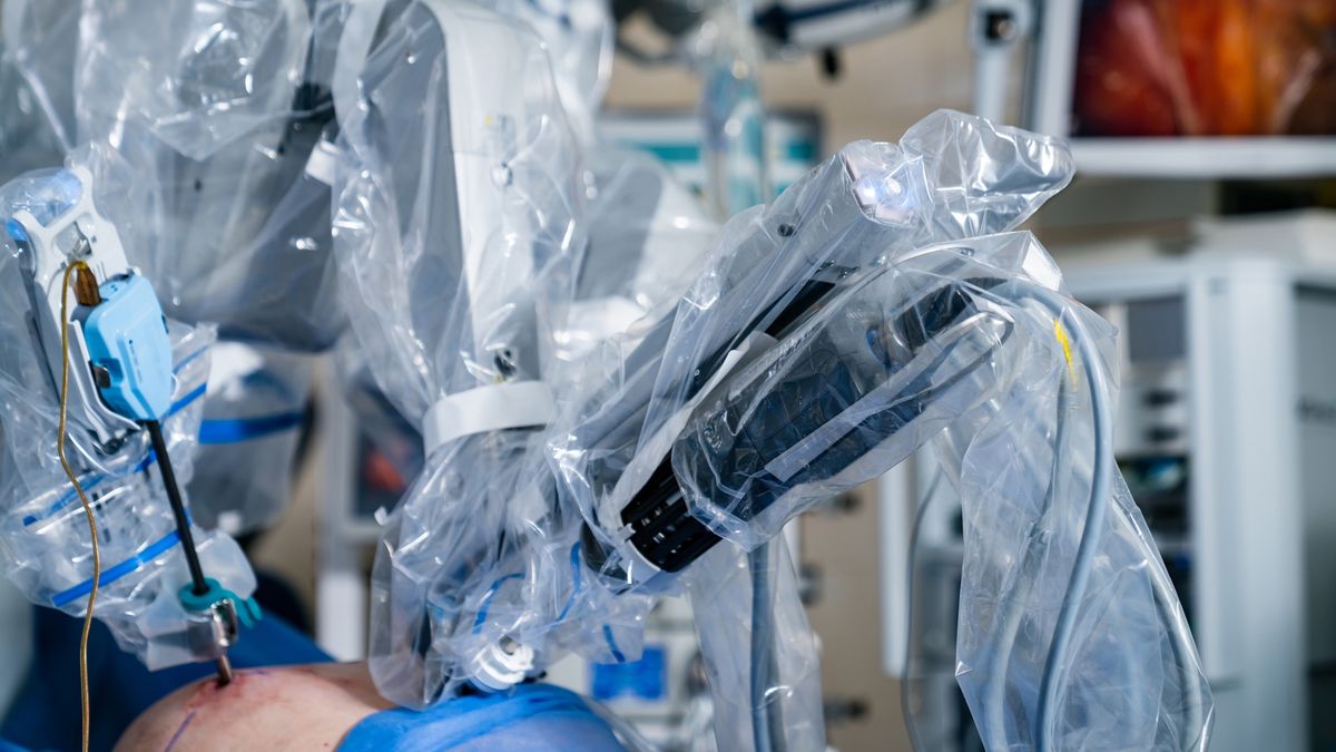 Roboty chirurgiczne pozwolą lekarzom dłużej służyć pacjentom