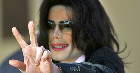 17 lat po śmierci Jackson zanotował mocny wynik. Harry Styles pokonany