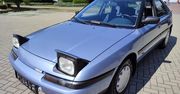 Przenieś się do lat 90. Nowiutka Mazda 323F trafiła na sprzedaż