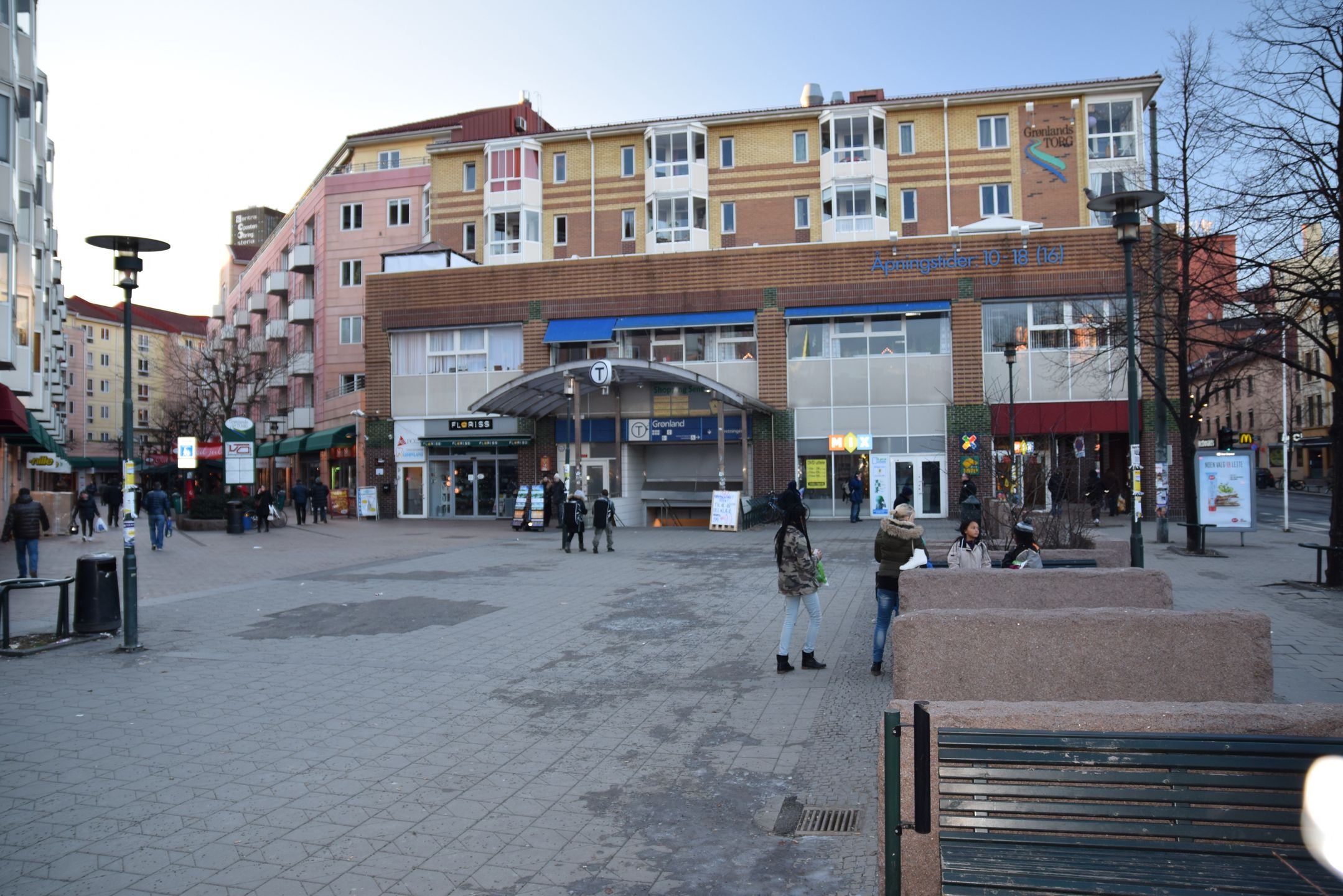 Plac na osiedlu Grønland w Oslo