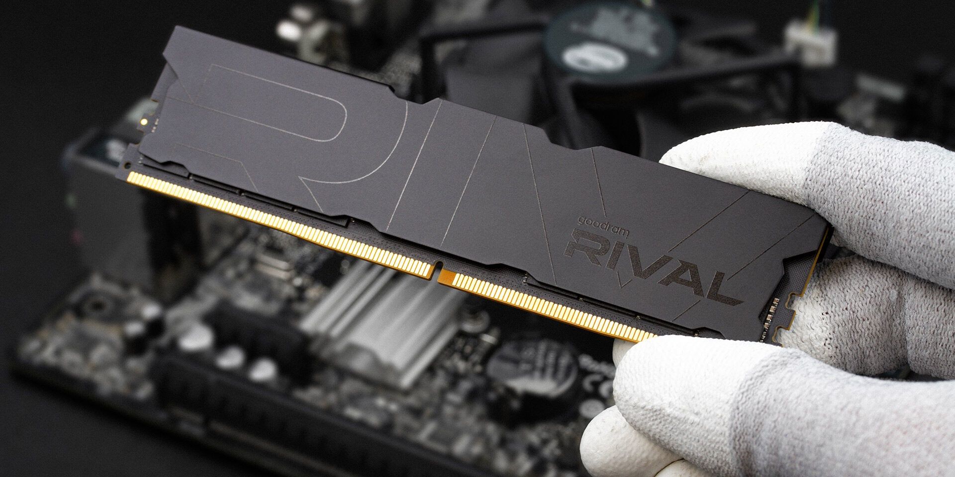DDR4 przez cały czas w cenie. W sklepach pojawiły się nowe pamięci polskiego producenta