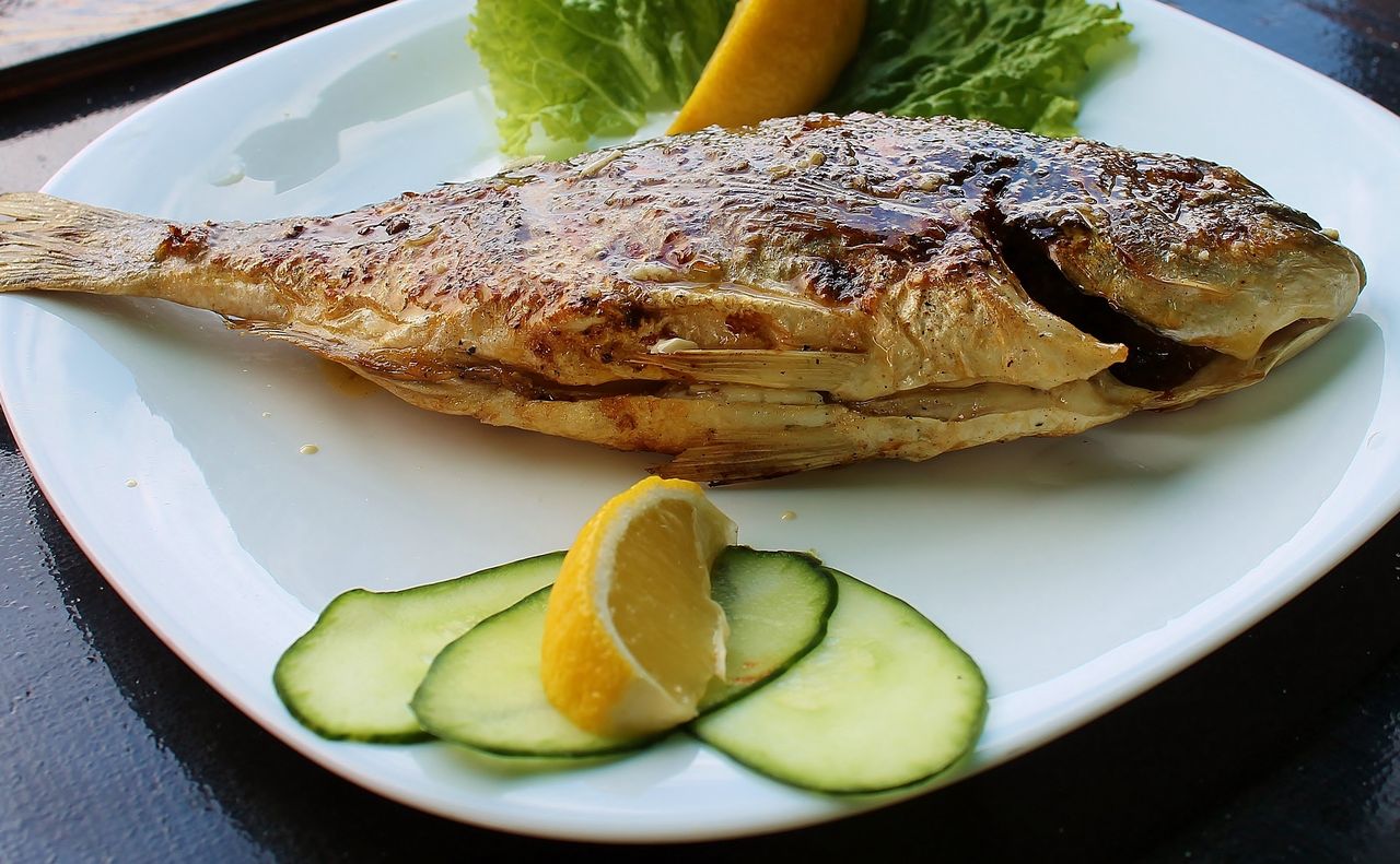 Safeguard your seaside diet: Top fish to order and avoid
