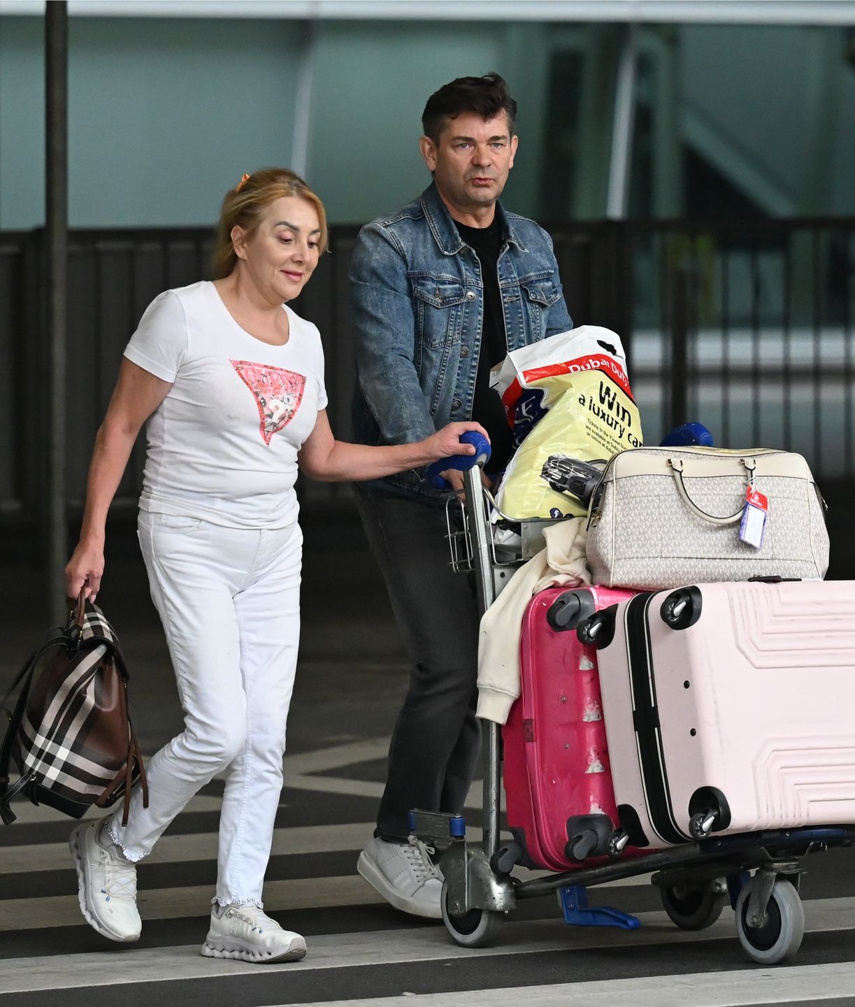 Zenon Martyniuk odebrał Danusię na lotnisku 