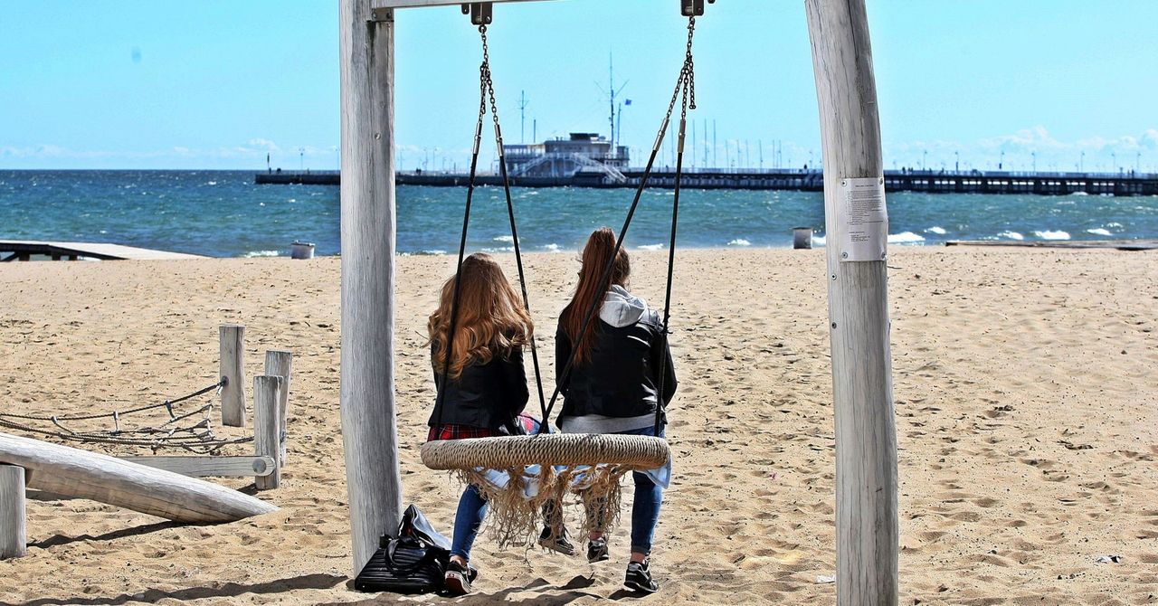 Na plaży w Świątkach powstanie strefa relaksu. Będą hamaki i huśtawka do zdjęć