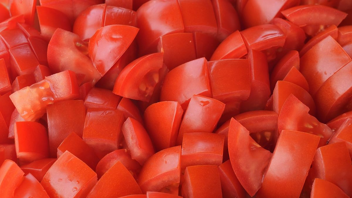 Jak wpływają na nasz organizm pomidory?