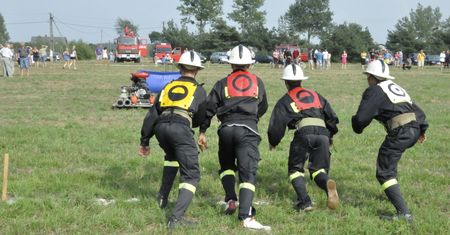 Nowi ambasadorzy szczepień. Będą namawiać i pomagać, nie za darmo