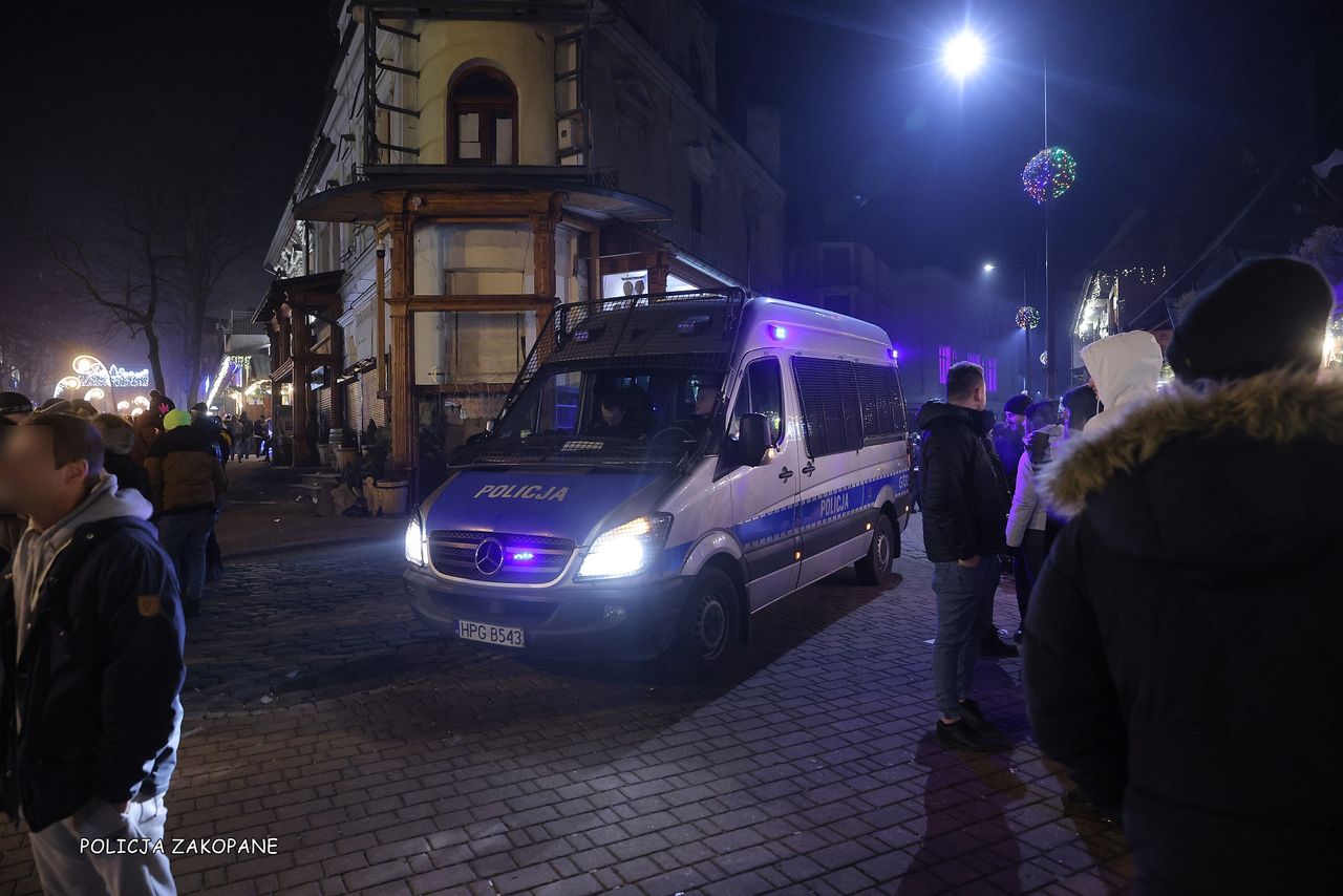 Bójki i awantury w Zakopanem. "Agresywni turyści". Doszło do ataku nożem