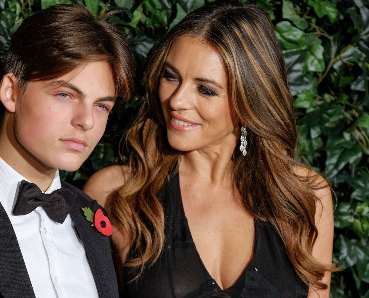 Syn Elizabeth Hurley walczy o spadek. Jest nieślubnym dzieckiem milionera