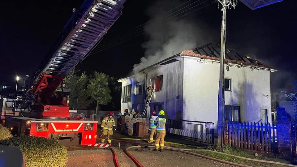 Pożar domu jednorodzinnego pod Poznaniem, zginęła czteroosobowa rodzina