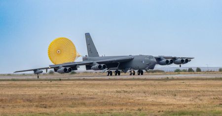 Pierwszy taki przypadek. Bombowce B-52H wylądowały nad Morzem Czarnym