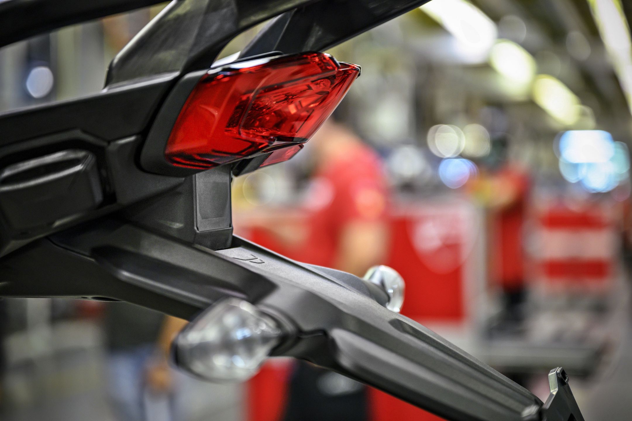 Ducati Multistrada V4 - radar tylny