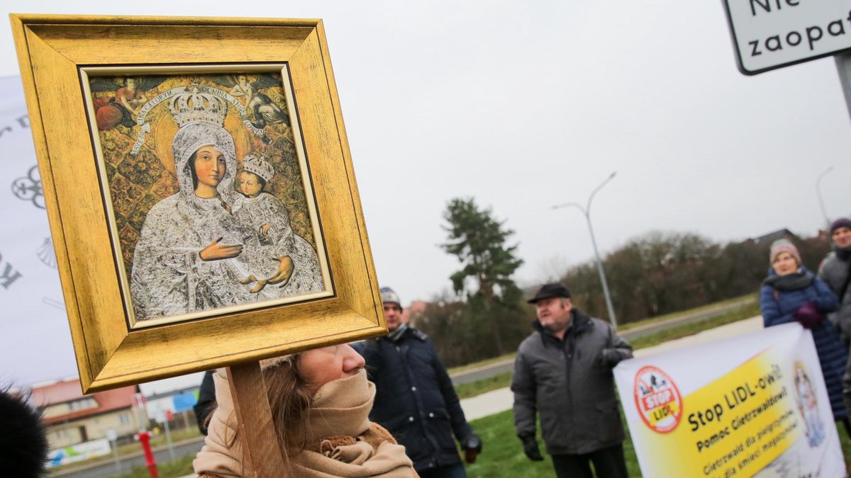 Protest w Gietrzwałdzie