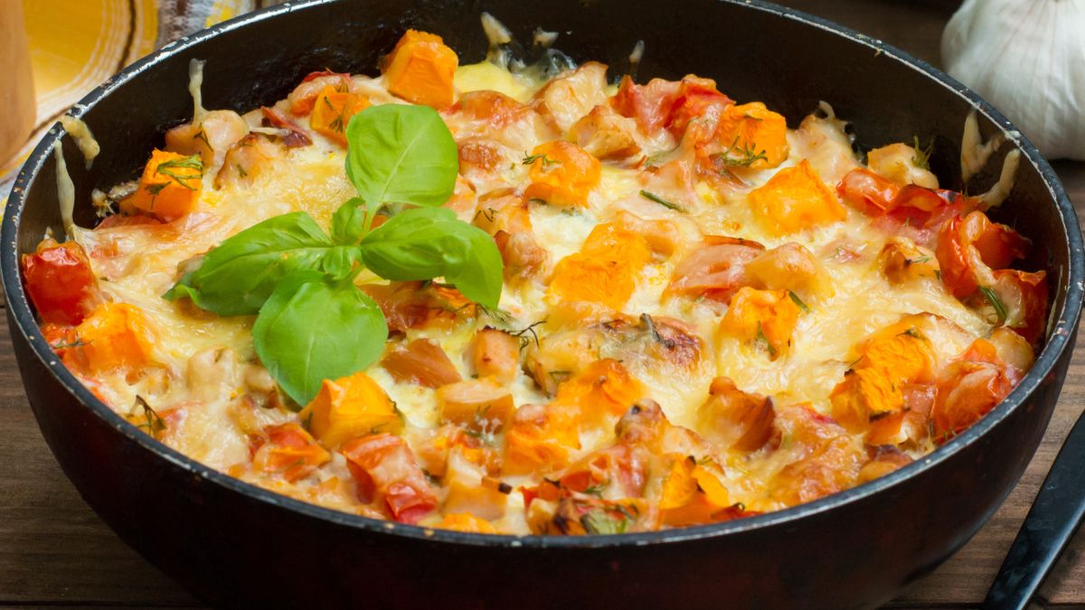 Zapiekankę przygotujesz raz-dwa, a resztę zrobi piekarnik 