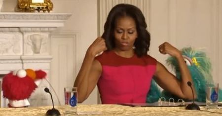 Michelle Obama i Elmo promują zdrowe jedzenie!