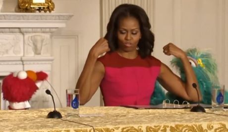 Michelle Obama i Elmo promują zdrowe jedzenie!