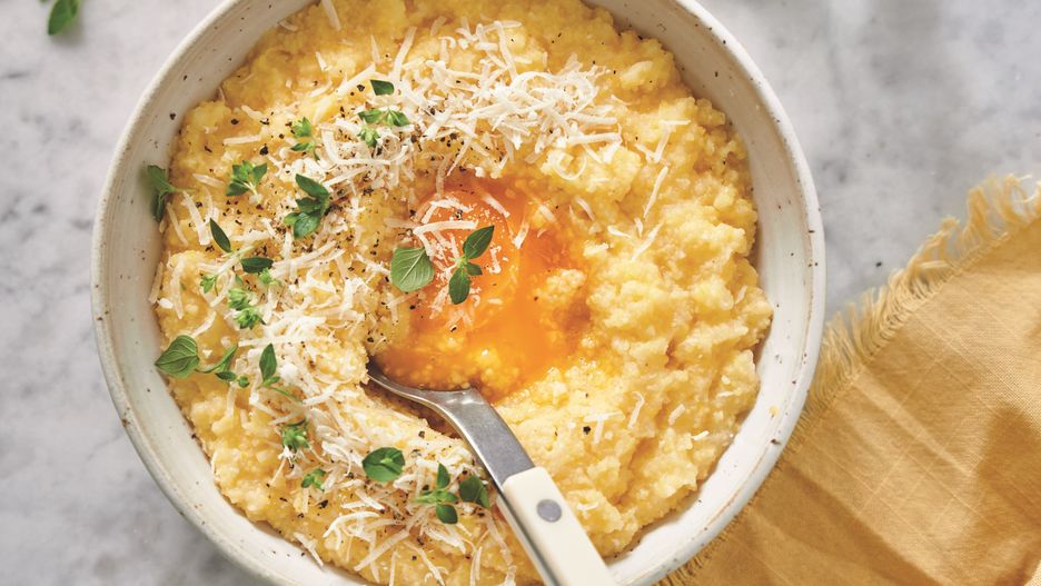 Polenta z żółtkiem i oscypkiem