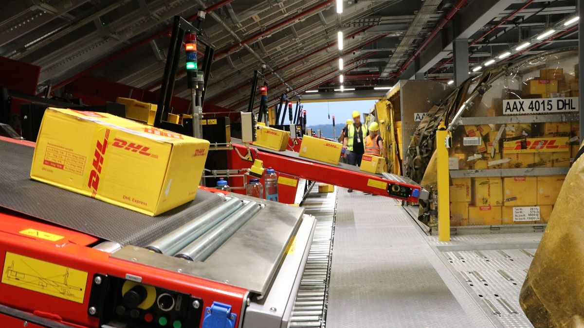 DHL wstrzymuje dostawy przesyłek do Wielkiej Brytanii