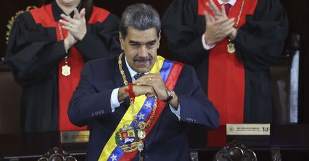 Maduro wprowadza stan wyjątkowy w gospodarce. Podnosi tarczę przeciw Trumpowi