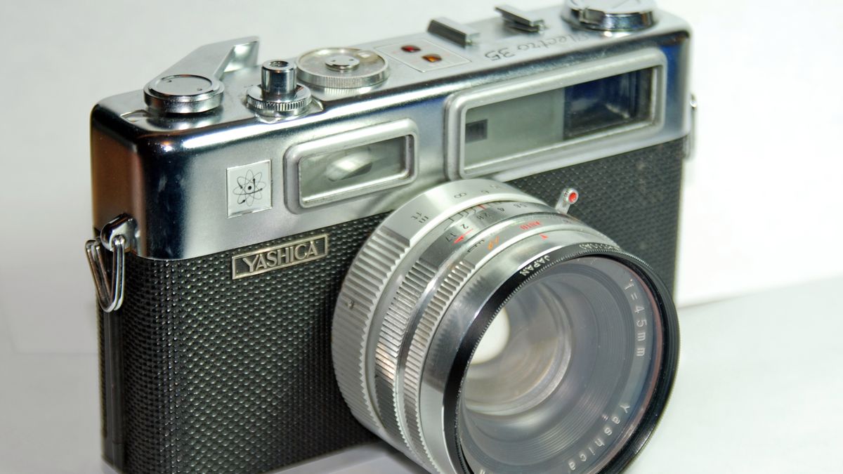 Legendarna Yashica zapowiada powrót na rynek aparatów 1