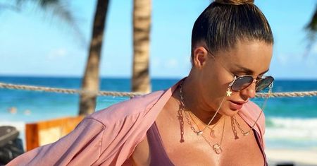 Małgorzata Rozenek ujędrnia sobie brzuch i relacjonuje to w sieci