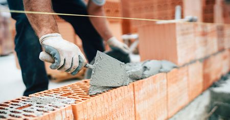 Miasteczko przyciąga dziesiątki pracowników. Brakuje miejsc do spania