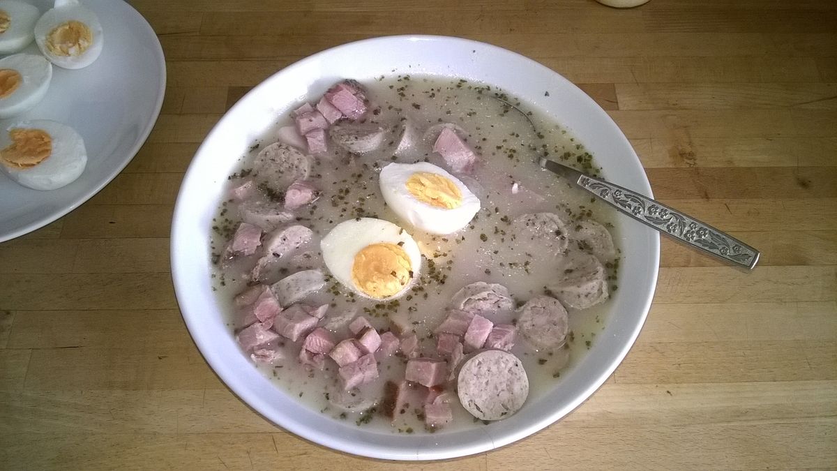 Pysznego żurku wcale nie trzeba w całości przyrządzać samemu