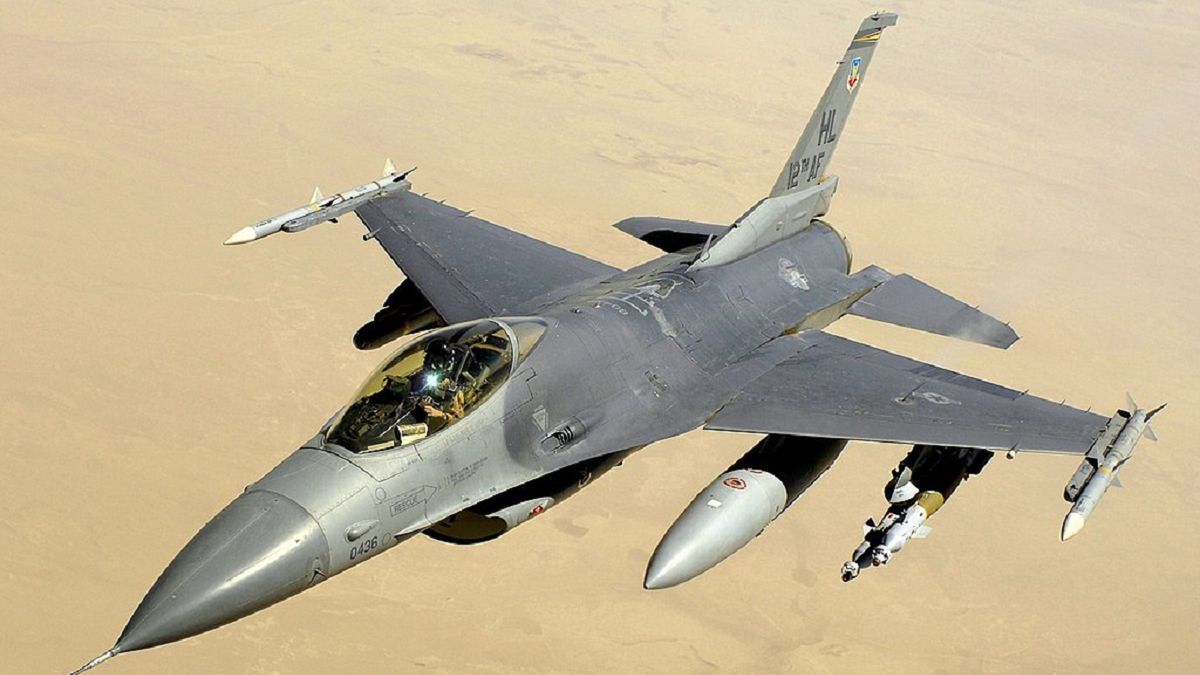 Samolot F-16
