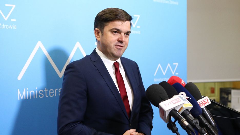 Koronawirus. Przemysław Czarek zakażony. Rzecznik MZ: Wirus nie wybiera