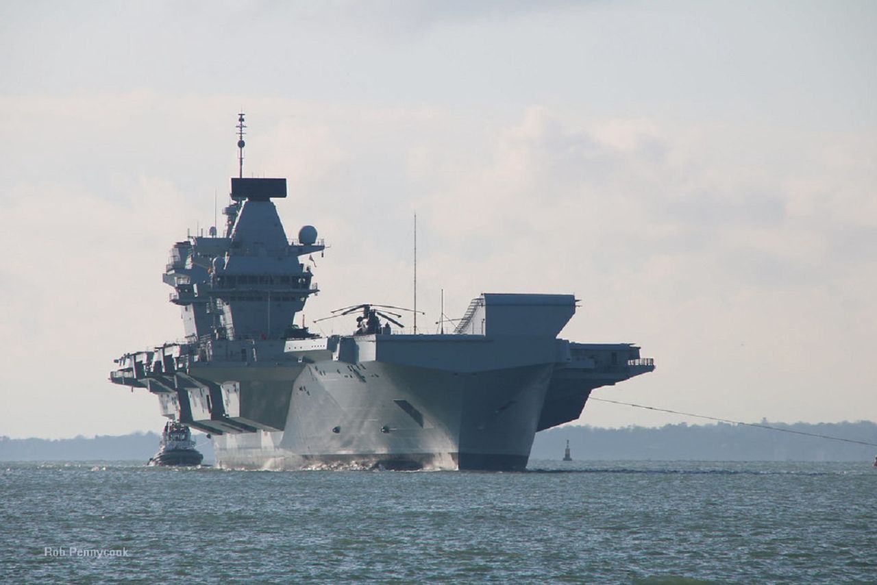 Royal Navy: lotniskowiec HMS Queen Elizabeth osiągnął gotowość bojową