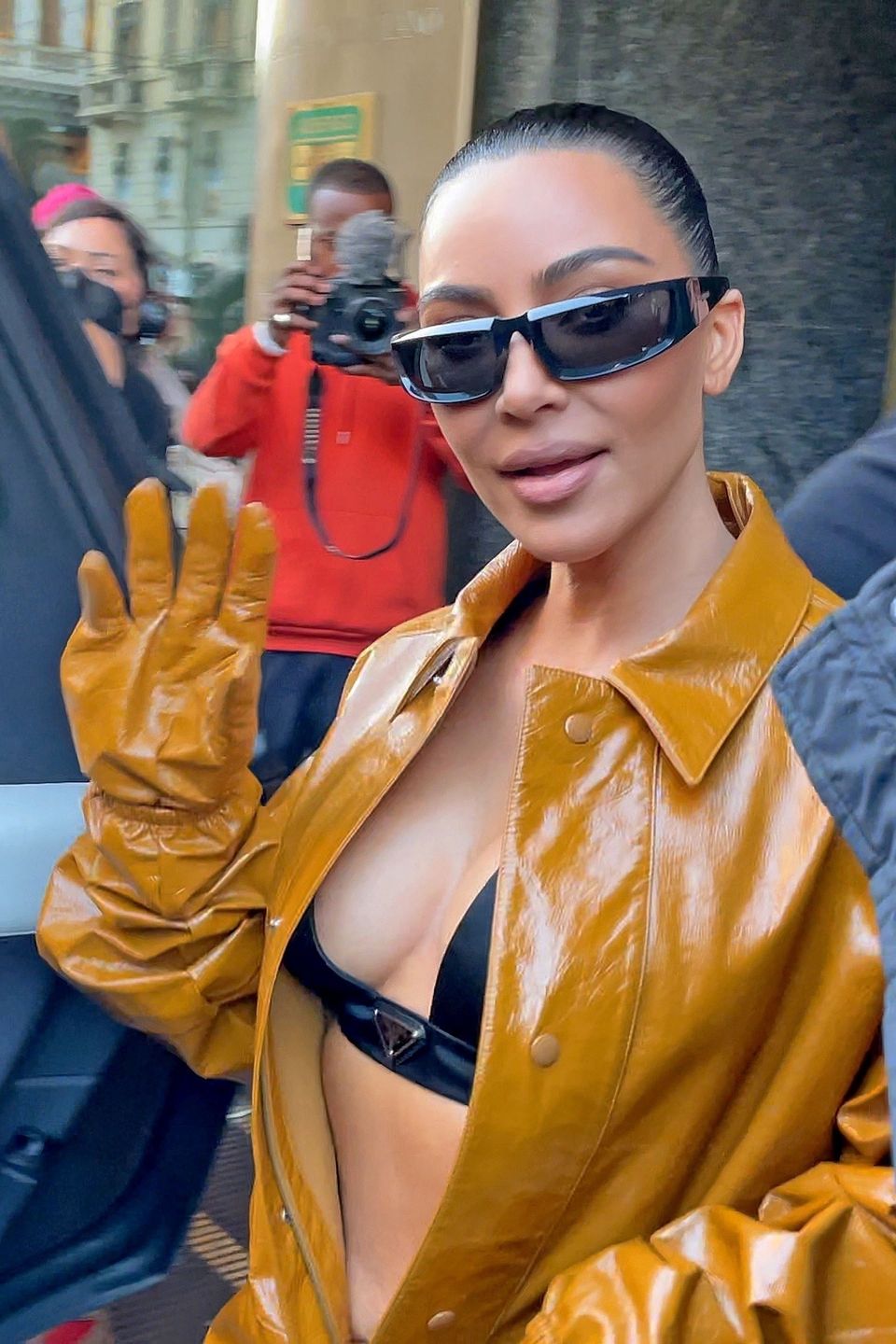 Kim Kardashian paraduje w skórzanym kombinezonie