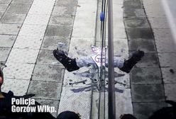 Butem wybił szybę w tramwaju. Jest w rękach policji