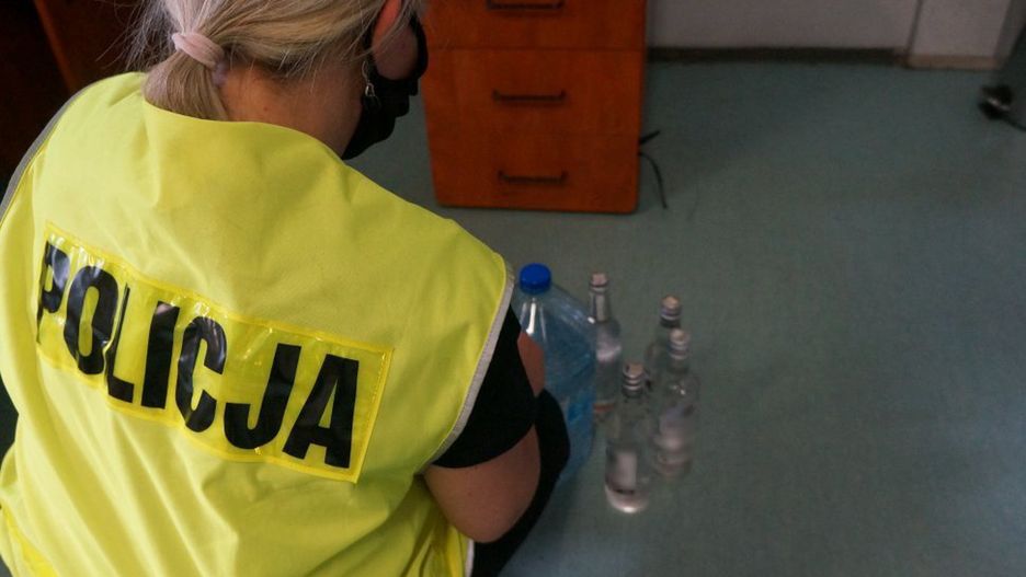 Świętochłowice. 73-latka zajmowała się sprzedażą trefnego alkoholu.
