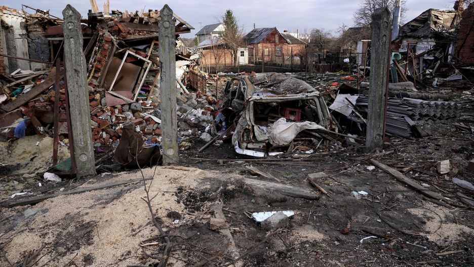 Wojna w Ukrainie - obw�d sumskiSUMY, UKRAINE - APRIL 14, 2022 - The consequences of Russian shelling are pictured in Sumy, northeastern Ukraine.Anna Voitenko