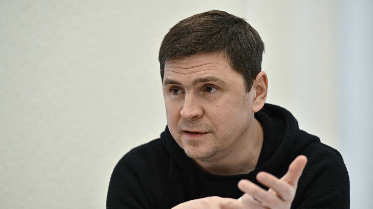 Temporary
This photograph taken on January 10, 2023, shows adviser to the President of Ukraine Volodymyr Zelensky, Mykhailo Podolyak, speaking during an interview with AFP in Kyiv, amid the Russian invasion of Ukraine. (Photo by Genya SAVILOV / AFP)
GENYA SAVILOV