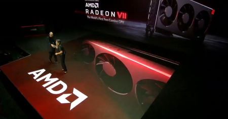 AMD prezentuje kartę Radeon VII - odpowiedź na GeForce RTX 2080