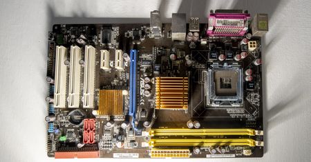 Windows 11 napędził sprzedaż modułów TPM 2.0. Ceny 300 proc. w górę