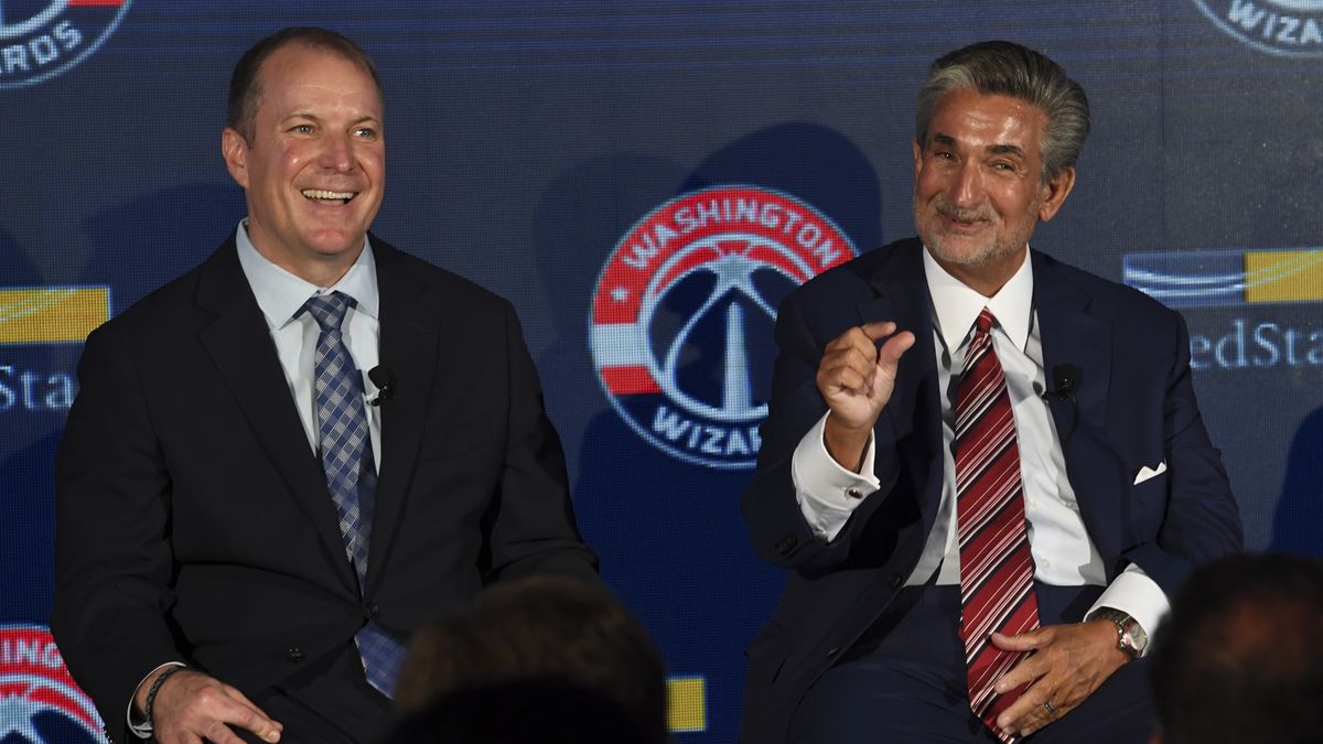 WASHINGTON, DC - JULY 22: 
Washington Wizards owner Ted Leonsis, right, introduces Tommy Sheppard, left, as Monumental Basketball's general manager and lead strategy, analytics, player personnel, scouting and coaching for three of the basketball teams (Wizards, Go-Go and the esports team) during a press conference on Monday, July 22, 2019.   (Photo by Toni L. Sandys/The Washington Post via Getty Images)