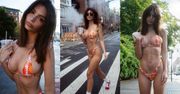 Emily Ratajkowski epatuje swoimi wdziękami w SKĄPYM bikini na środku nowojorskiej ulicy (ZDJĘCIA)
