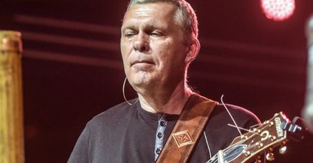 Adam Nowak z Raz Dwa Trzy: nie obciążajmy innych swoimi smutkami