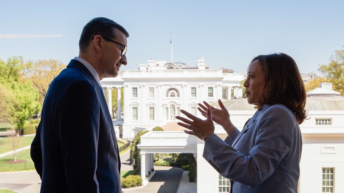 Premier Mateusz Morawiecki podczas spotkania z Kamalą Harris 