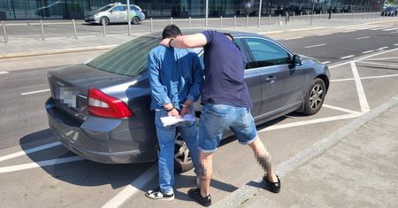 Okradli metodą "na kolca". Ogromny łup Gruzinów w Warszawie