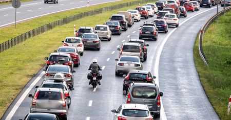 Złe wieści dla kierowców. Przybędzie 880 km płatnych dróg