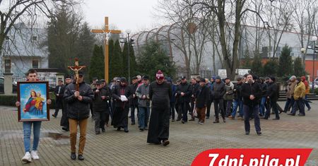 I Męski Różaniec w Pile
