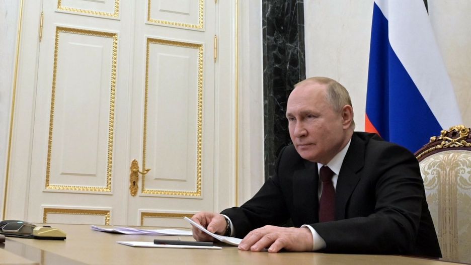 arch498122438 21.02.2022 Russian President Vladimir Putin chairs a meeting with members of Russian paralympic team ahead of the Beijing 2022 Winter Paralympic Games via teleconference call, in Moscow, Russia. Aleksey Nikolskyi / SputnikAleksey Nikolskyi